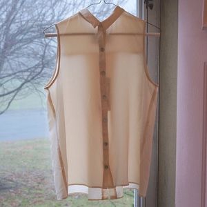 Amour Vert "Aeja" SILK Button-Back Blouse AS IS